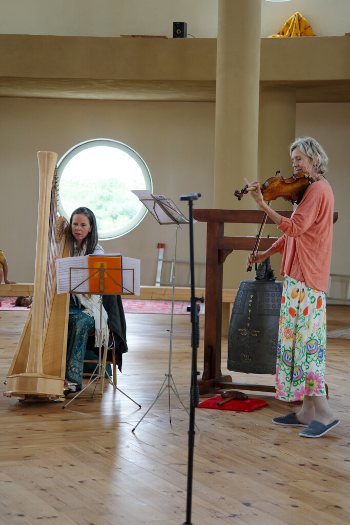 Judith Schiller, Gudula Gomez