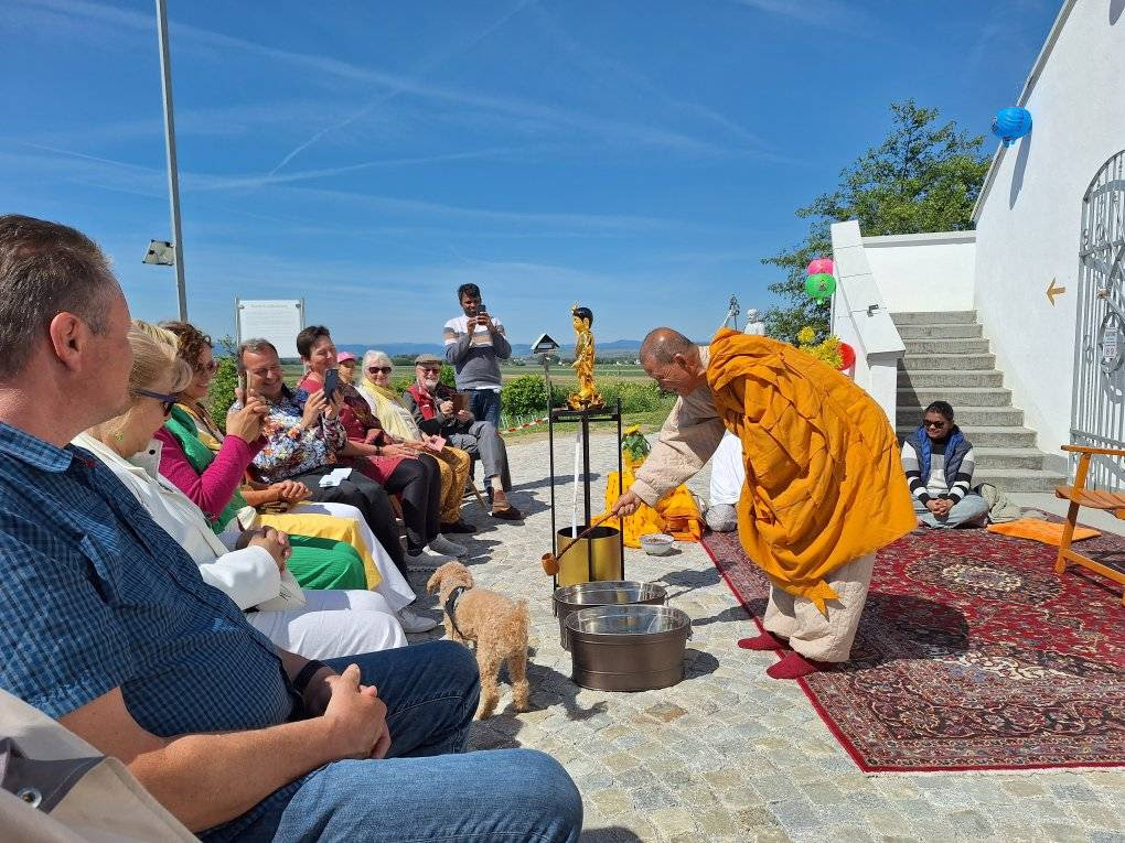 Buddhas_Geburtstag_Sunim